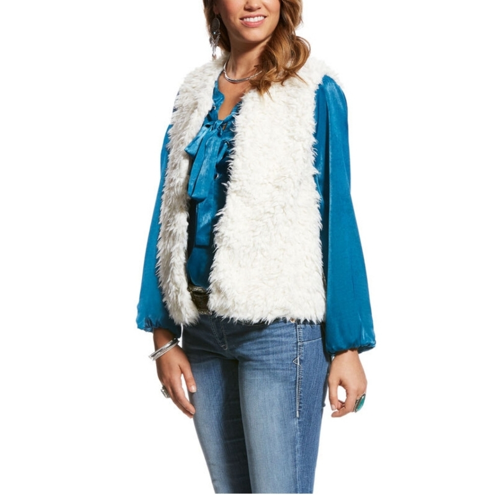 Ariat White Fuzzy Vest Plus Size XXL